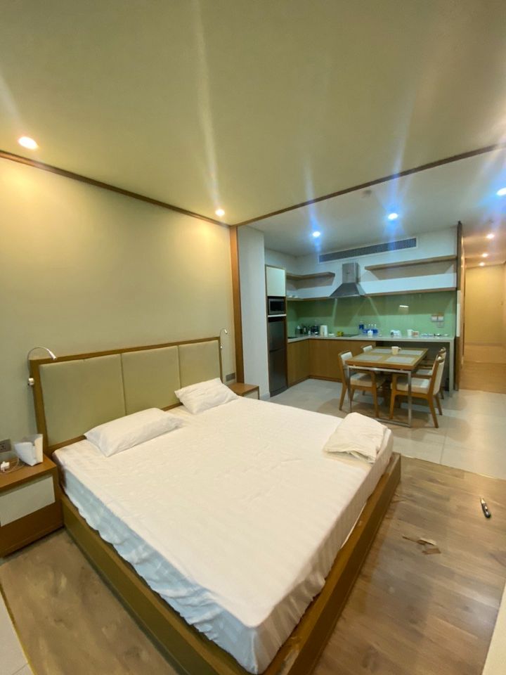 CC cần tiền bán gấp căn hộ Fusion Suites view trực diện biển Mỹ Khê Đà Nẵng, có sổ lâu dài - Ảnh 1