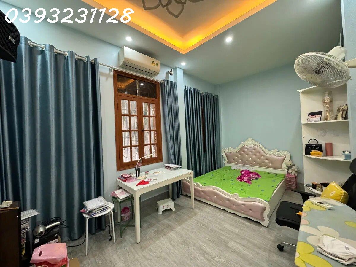 Nhà Đẹp, Diện Tích Rộng 72.2 m2, Phố Thịnh Hào, Đống Đa, Mặt Tiền 4m, Gần Ô Tô, Nhỉnh 12Tỷ. - Ảnh 1