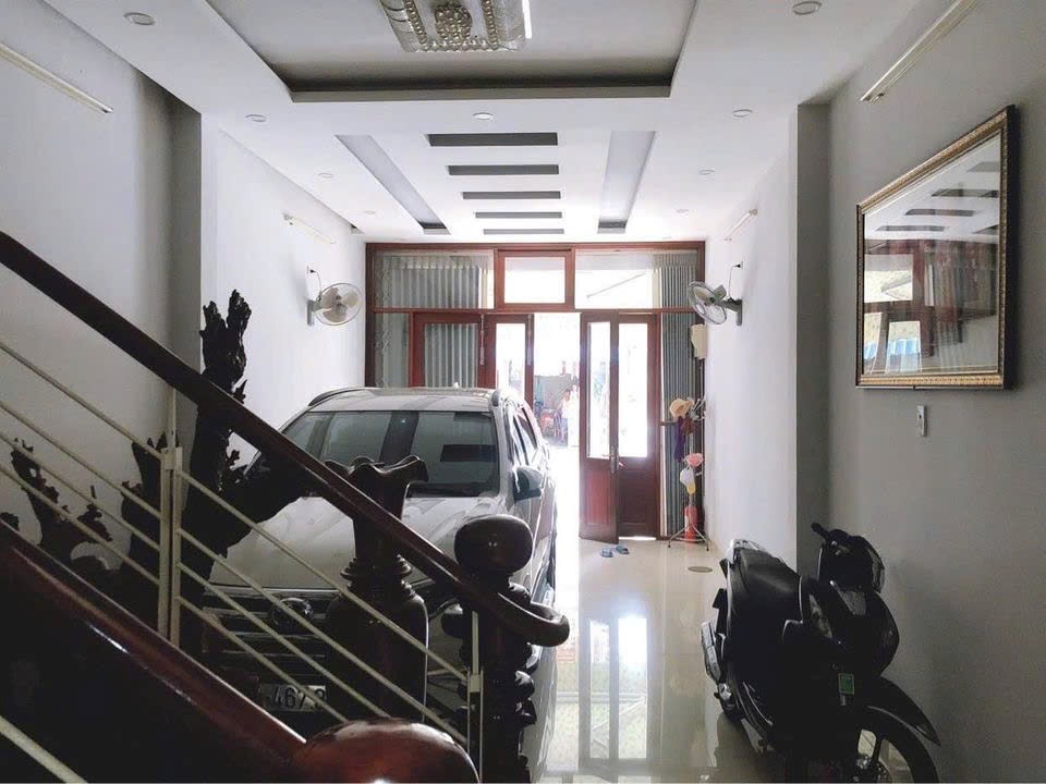 Cần bán nhà Thái Thị Bôi, S xây dựng 74,6 m², S sd 271,8 m². - Ảnh chính