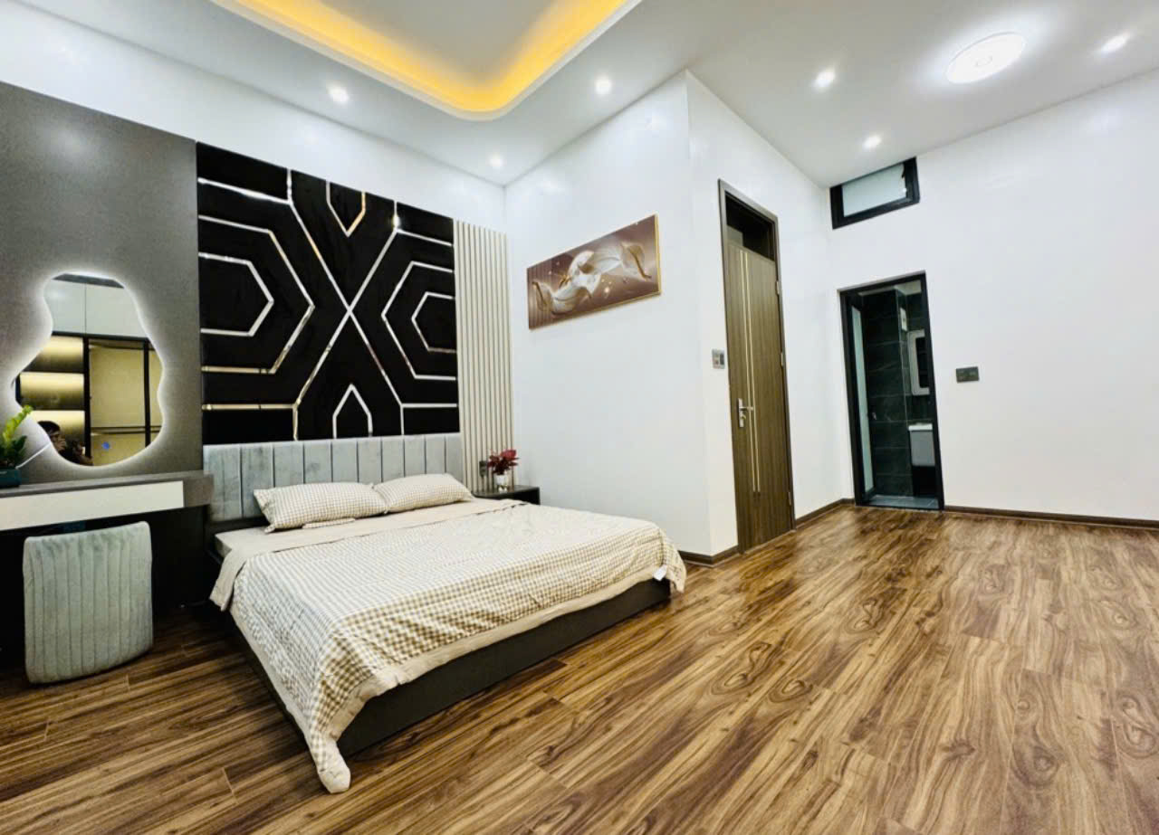 4 TẦNG, 45M2 PHỐ YÊN HÒA, FULL NỘI THẤT – NHÀ ĐẸP GẦN PHỐ, NGÕ TRƯỚC NHÀ RỘNG, AN SINH ĐỈNH - 8.58 - Ảnh 1