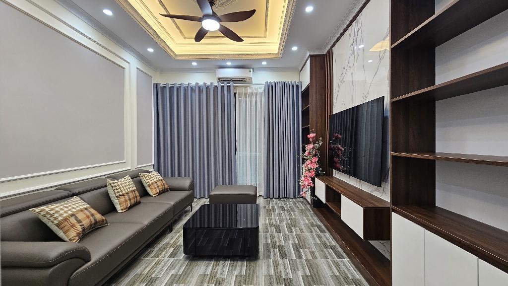 BÁN NHÀ KHU PHAN VĂN TRƯỜNG, NHÀ MỚI, 62M2, 5 TẦNG, Ở NGAY, 2 THOÁNG. 9,45 TỶ - Ảnh 1