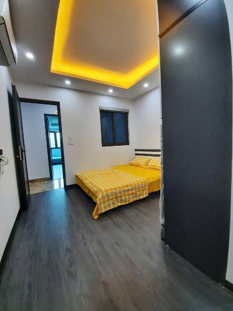 (Siêu Phẩm) Tòa Apartment 135m2 x 35P tại ngõ 136 Cầu Diễn - Ô tô tải vào nhà. Dòng tiền 2 tỷ/năm - Ảnh 1