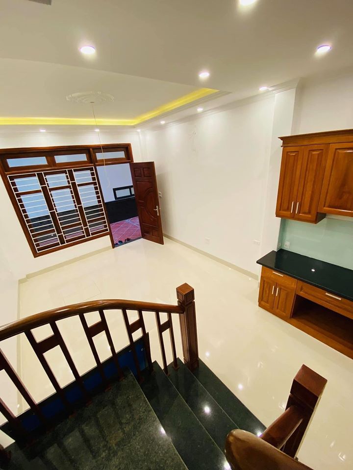 BÁN NHÀ NGUYỄN KHANG 40M2 - GIÁ NHỈNH 6 TỶ - NGÕ THÔNG GẦN PHỐ - 20M Ô TÔ ĐỖ - LÔ GÓC - NHÀ CỰC CHẤT - Ảnh 3