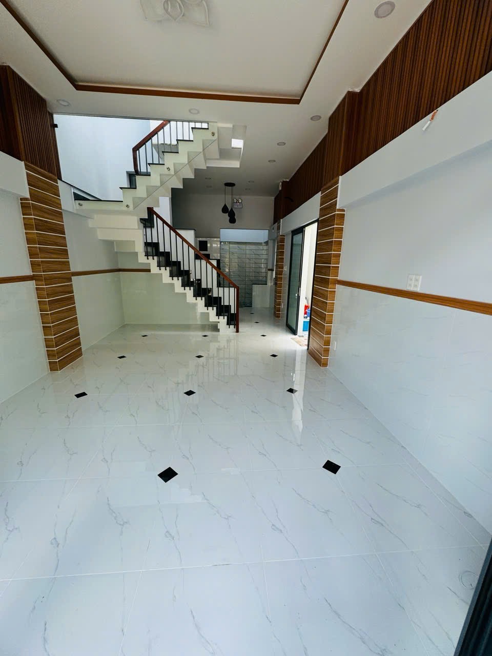 NHÀ ĐẸP TÂN HÒA ĐÔNG, Q.6, 60M2, TẶNG NỘI THẤT, GIÁ 4.9 TỶ - Ảnh 1