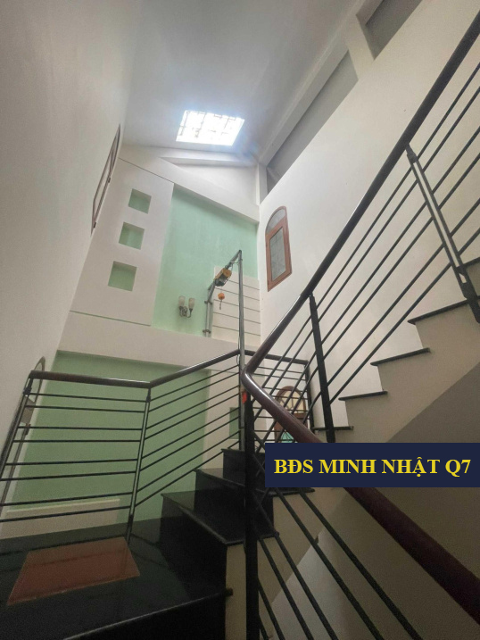 bán nhà mặt tiền đường gần chợ tân quy. dt: 5,7m x 18,3m (104,3 m2), 2 lầu sân thượng. - Ảnh 2