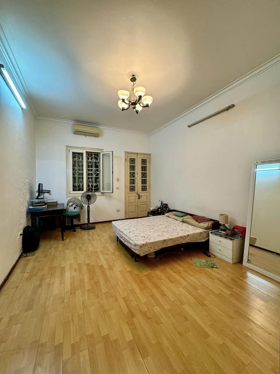 Cực Hiếm! Bán nhà Lê Văn Hưu, 100m2, 4 tầng, mặt tiền 4.2m, 15.8 tỉ, KD appartment, homestay - Ảnh 1