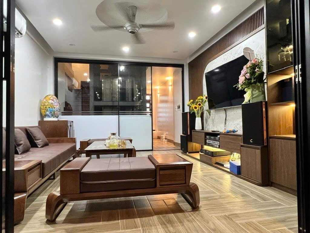 Giang Văn Minh nhà đẹp 40m2, 7T thang máy lô góc ô tô nhỉnh 12 tỷ hiếm quận Ba Đình - Ảnh 2