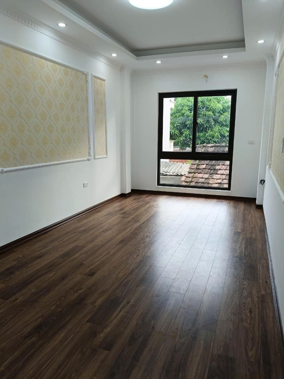 Bán nhà Biên Giang diện tích 33m²*5 tầng, full nội thất, giá nhỉnh 2 tỷ. - Ảnh 2