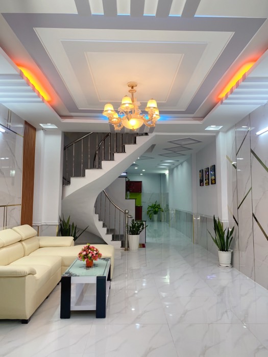 NHÀ ĐẸP LUNG LINH - ĐƯỜNG QUANG TRUNG GV - HẺM THÔNG 6M - TẶNG FULL NỘI THẤT CAO CẤP - DT 72M² - 3 TẦNG CHỈ NHỈNH 6 TỶ - Ảnh 1