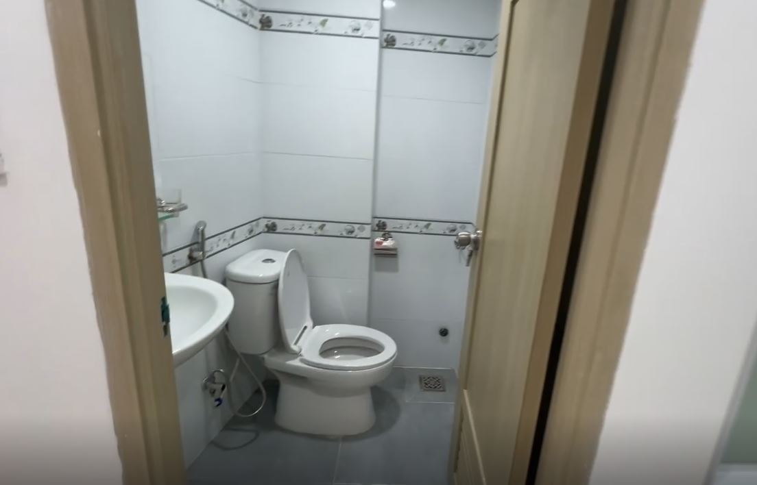 BÁN NHÀ HẺM 1247 HUỲNH TẤN PHÁT, DT: 3,68 X 7,6M (NỞ HẬU 4,5M), 2 LẦU, 2PN, 3WC - Ảnh 4