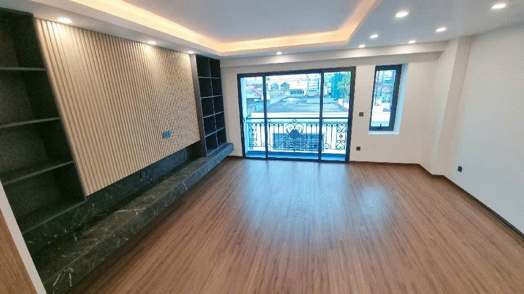 PHỐ NGUYỄN KHANG  48M2  MT5  11.3 TỶ , THANG MÁY, OTO, KINH DOANH - Ảnh 3