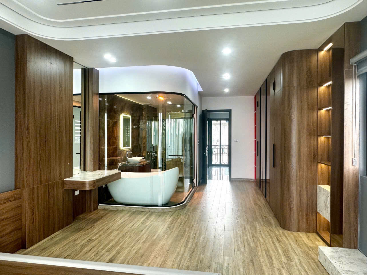 Vip nhất Hồng Tiến,nhà đẹp 60M2,6T thang máy, ÔTô Tránh,KD,ful nội thất.Nhỉnh 15 Tỷ. - Ảnh 2