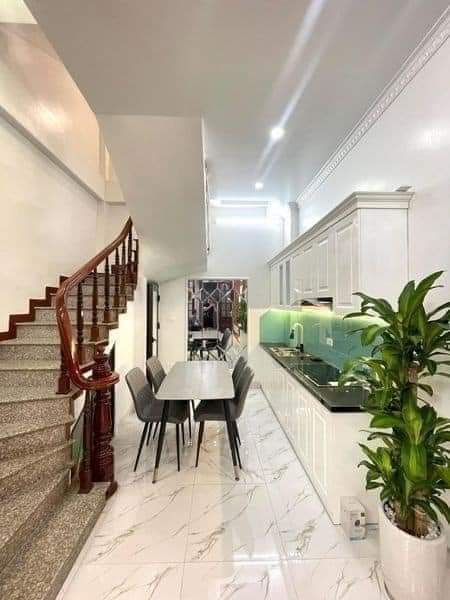 BÁN NHÀ THỤY KHÊ 35M2- GIÁ NHỈNH 4 TỶ -NHÀ ĐẸP - FULL ĐỒ TẶNG LẠI - GẦN HỒ TÂY LỘNG GIÓ - Ảnh 1