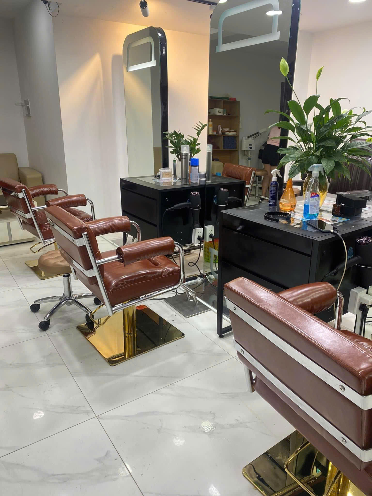 SANG NHƯỢNG SALON HOẶC MẶT BẰNG CÓ CHỖ Ở LẠI TẠI 30 ÍCH THIỆN, TÂN THÀNH - Ảnh 2