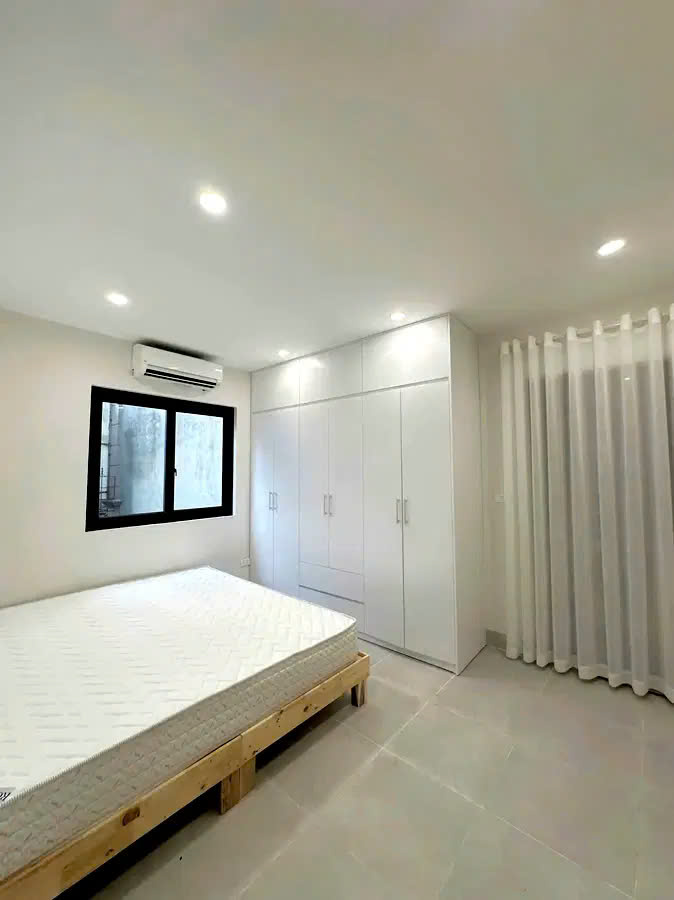 NHÀ ĐẸP - MỚI NGUYỄN VĂN CỪ, 64M2,MẶT TIỀN 4M, 9.7 TỶ.LONG BIÊN - HÀ NỘI.Ô TÔ VÀO NHÀ, NỞ HẬU. - Ảnh 3