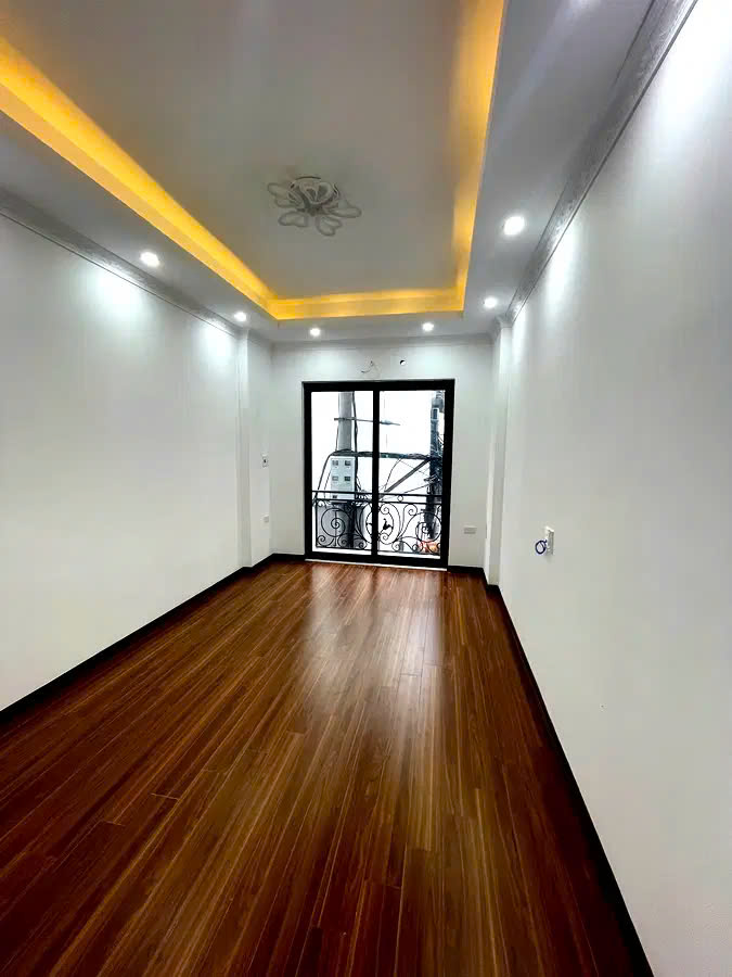 BÁN NHÀ RIÊNG PHỐ BÁT KHỐI 35M2, 5 TẦNG, 6.2 TỶ.LONG BIÊN, TRƯỚC NHÀ Ô TÔ CHÁNH.LONG BIÊN. - Ảnh 1