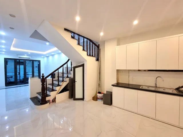 8,8 Tỷ Có Nhà Phương Mai Đống Đa 45m2 4 Tầng MT 4,1M,Ngõ 15 Phương Mai Ô Tô Đỗ Cửa. - Ảnh 1