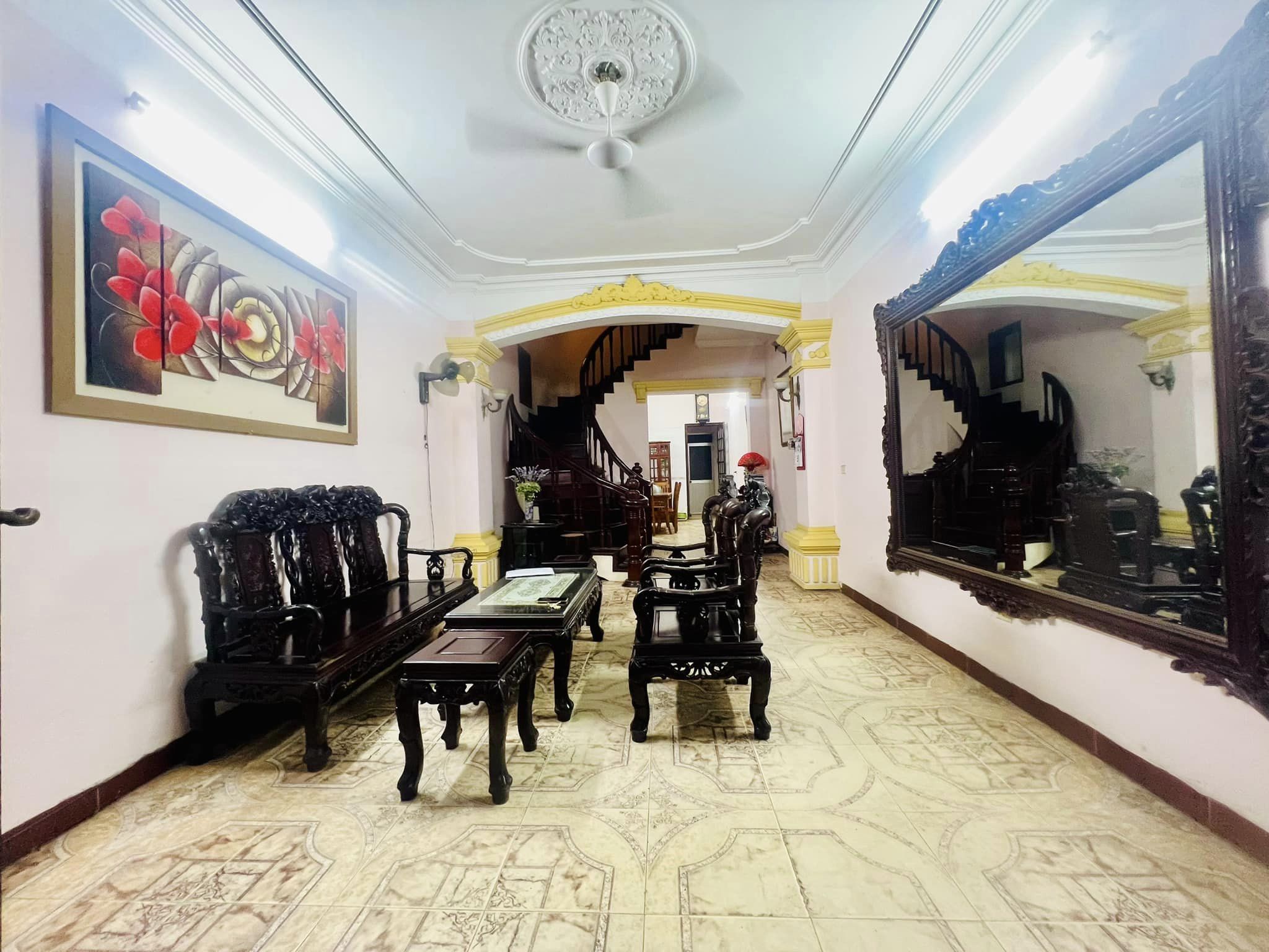 Hiếm! Bán nhà Hàng Điếu, 82m2, 3 tầng, mặt tiền 3.3m, 15.6 tỉ, phù hợp kinh doanh homestay, - Ảnh 2