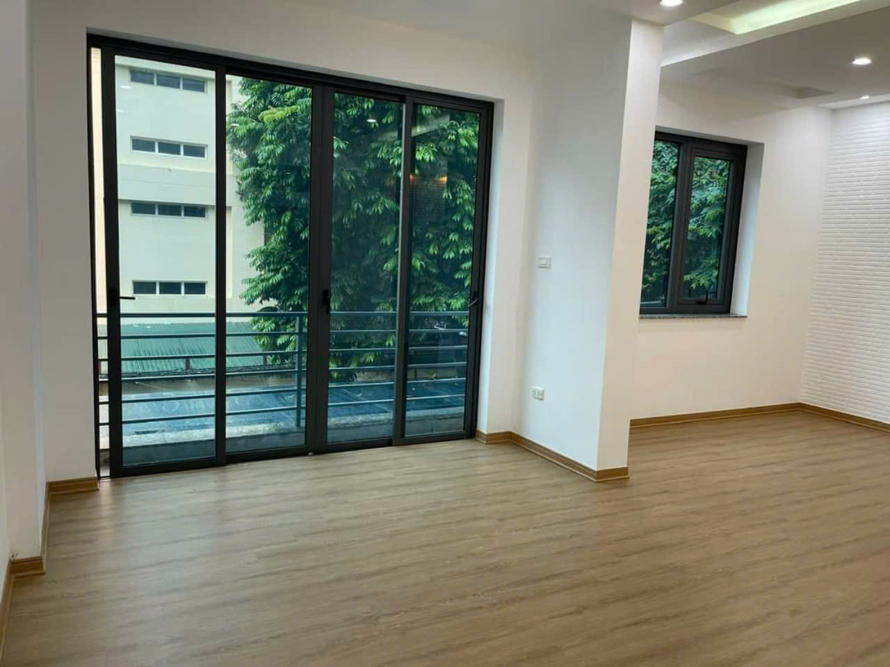 Cho thuê liền kề 90m2, 4 tầng khu đô thị Trung Văn, sẵn ở, làm văn phòng - Ảnh 2