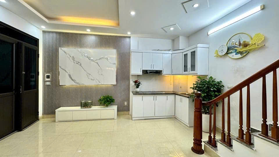 BÁN NHÀ LẠC LONG QUÂN 30M - NHỈNH 4 TỶ - NGÕ CỰC NÔNG/ ĐẸP - FULL NỘI THẤT - Ảnh 1