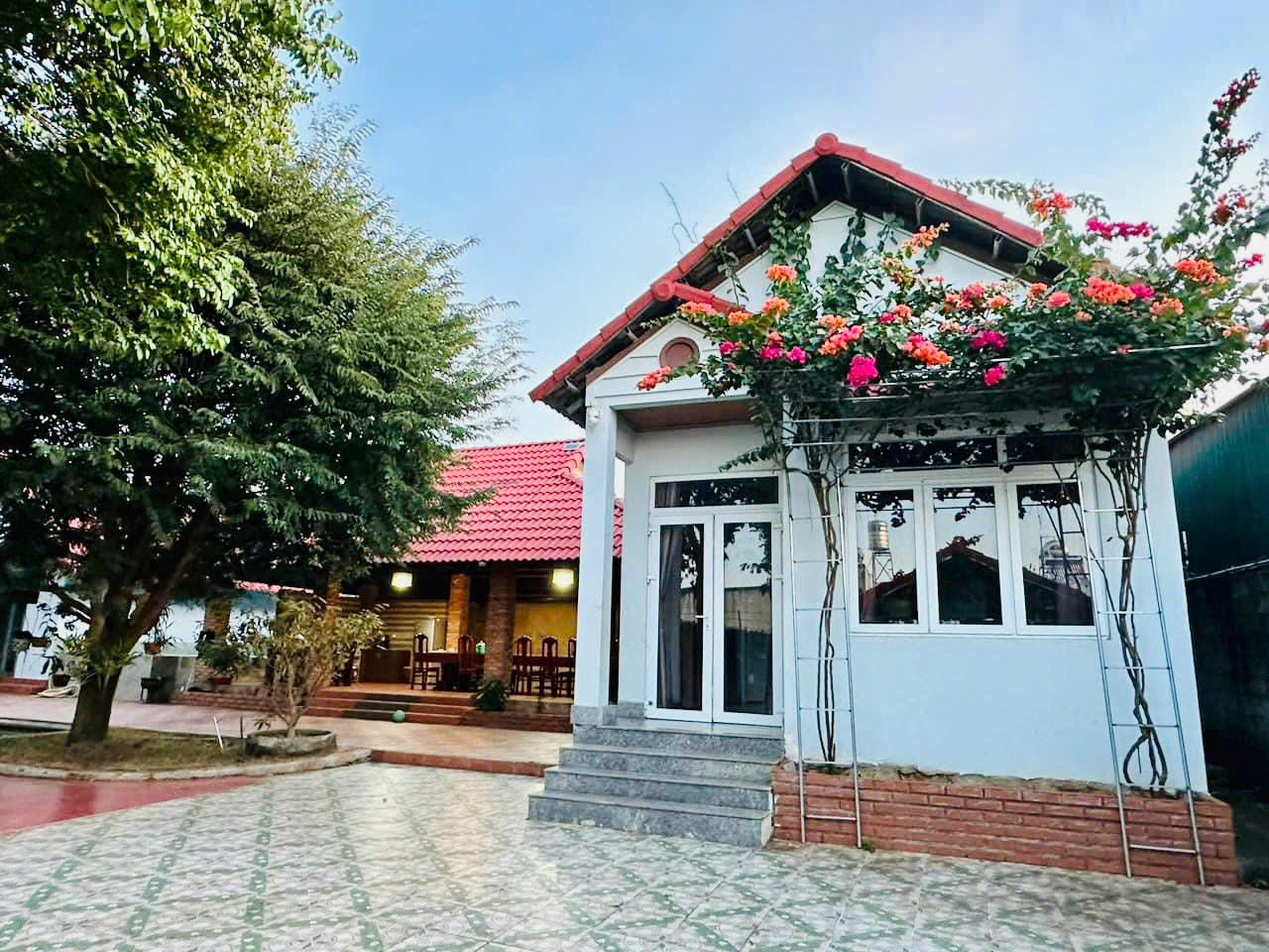 Bán Homestay góc 2 mặt tiền Y Moan - 20 x 25m (thổ cư 300m2) - Ảnh 3