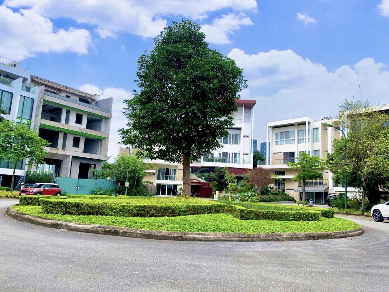 🌟 Siêu Hiếm: Bán Biệt Thự Đẳng Cấp Ciputra - Vị Trí Kim Cương, View sân golf, Giá 100 Tỷ! 🏘️ - Ảnh chính