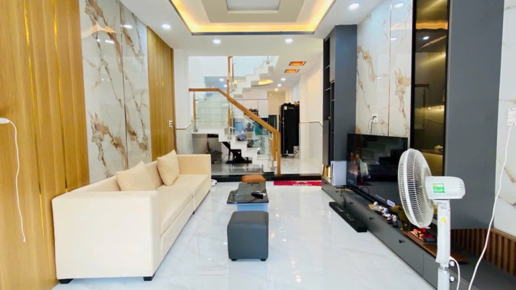 NHÀ ĐẸP LUNG LINH - GIÁP NHÀ THỜ THẠCH ĐÀ & CHUNG CƯ DREAMHOME - DT 48M² - 2 TẦNG CHỈ NHỈNH 5 TỶ (TL) - Ảnh chính