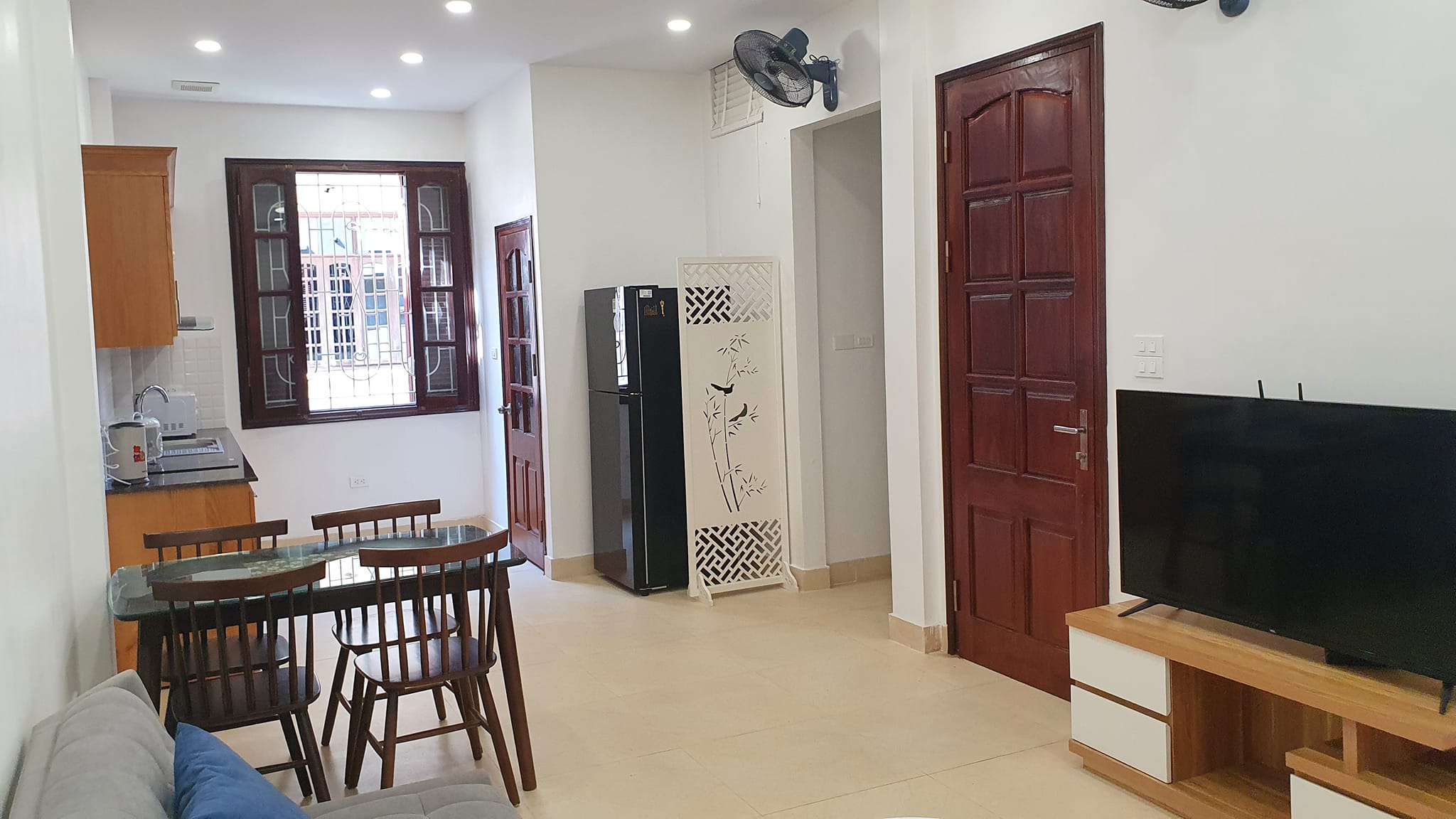 Mua Ngay! Bán nhà mặt phố Bát Đàn, 62m2 x 4 tầng, giá 37 tỉ, kinh doanh khách sạn, homestay - Ảnh chính