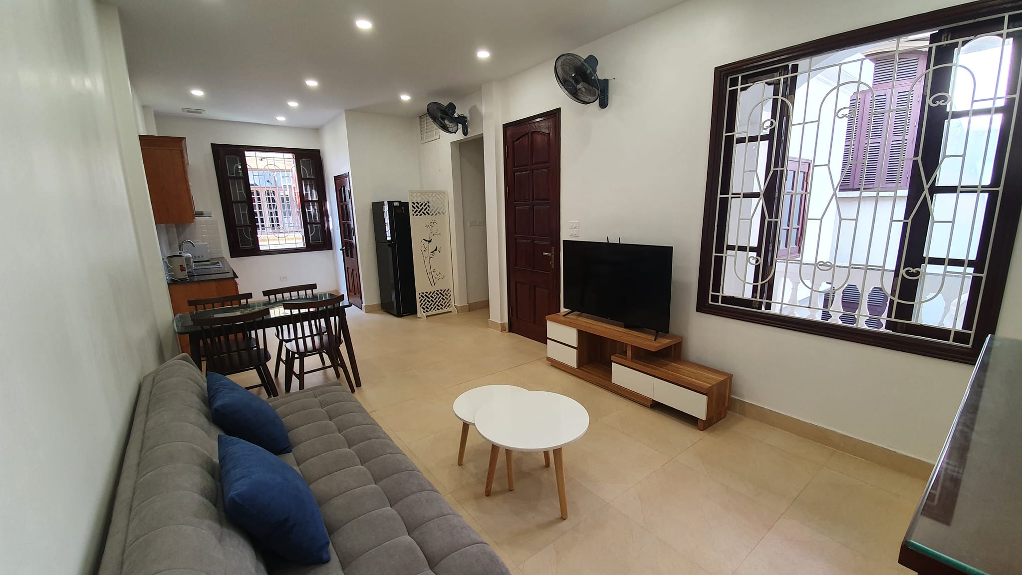 Mua Ngay! Bán nhà mặt phố Bát Đàn, 62m2 x 4 tầng, giá 37 tỉ, kinh doanh khách sạn, homestay - Ảnh 1