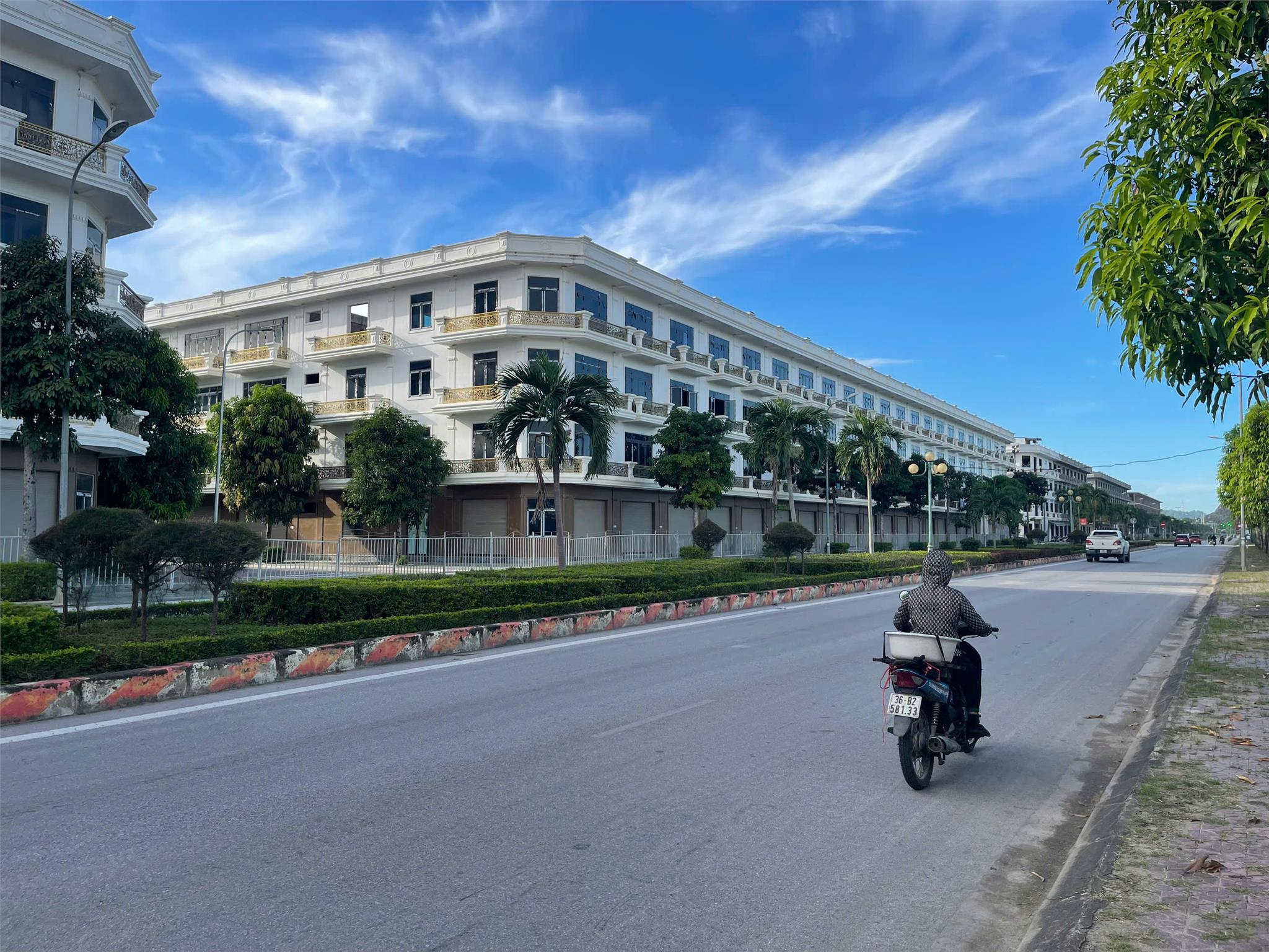 NHÀ MỚI XÂY, 4 TẦNG. TP.THANH HÓA. SANG TÊN SỔ NGAY.  CĐT: 0966 343 969 - Ảnh 1