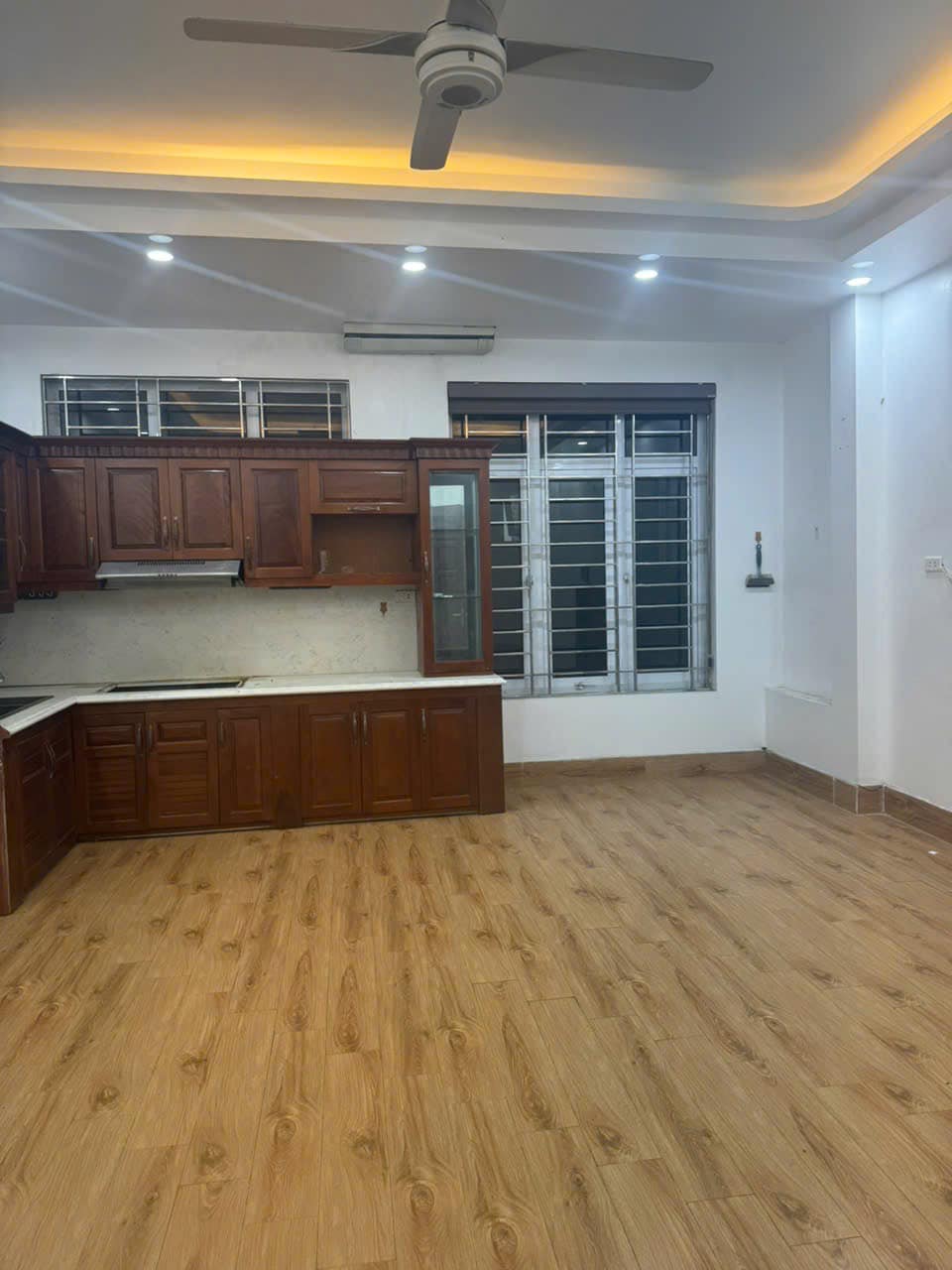 Bán nhà Lý Quốc Sư, 60m2, mặt tiền 4m, nhỉnh 30 tỷ, KD khách sạn, homestay, apartment - Ảnh chính