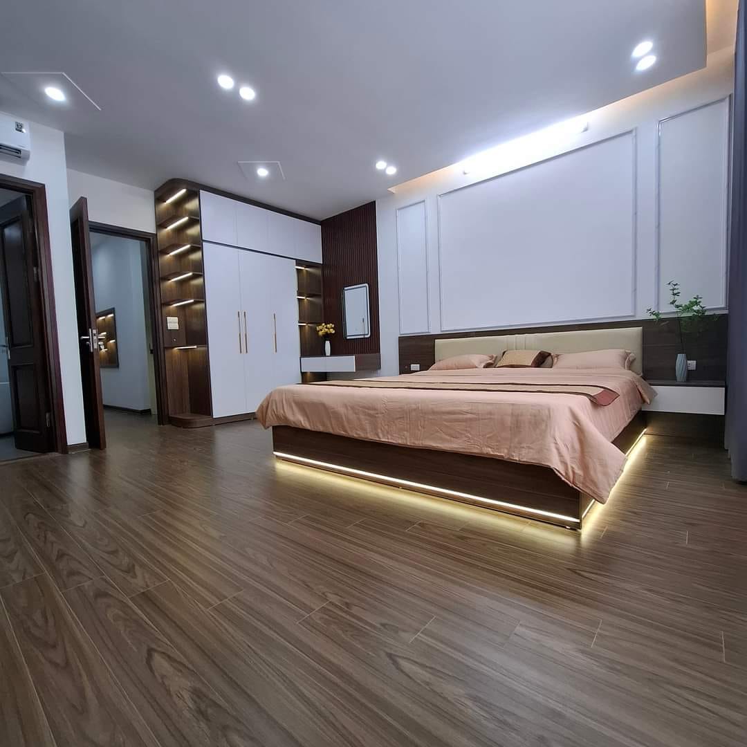 Bán nhà phố Vương Thừa Vũ, Thanh Xuân, 7 Tầng thang máy, Gara ôtô rộng, 50m2, nhỉnh 17tỷ - Ảnh 2