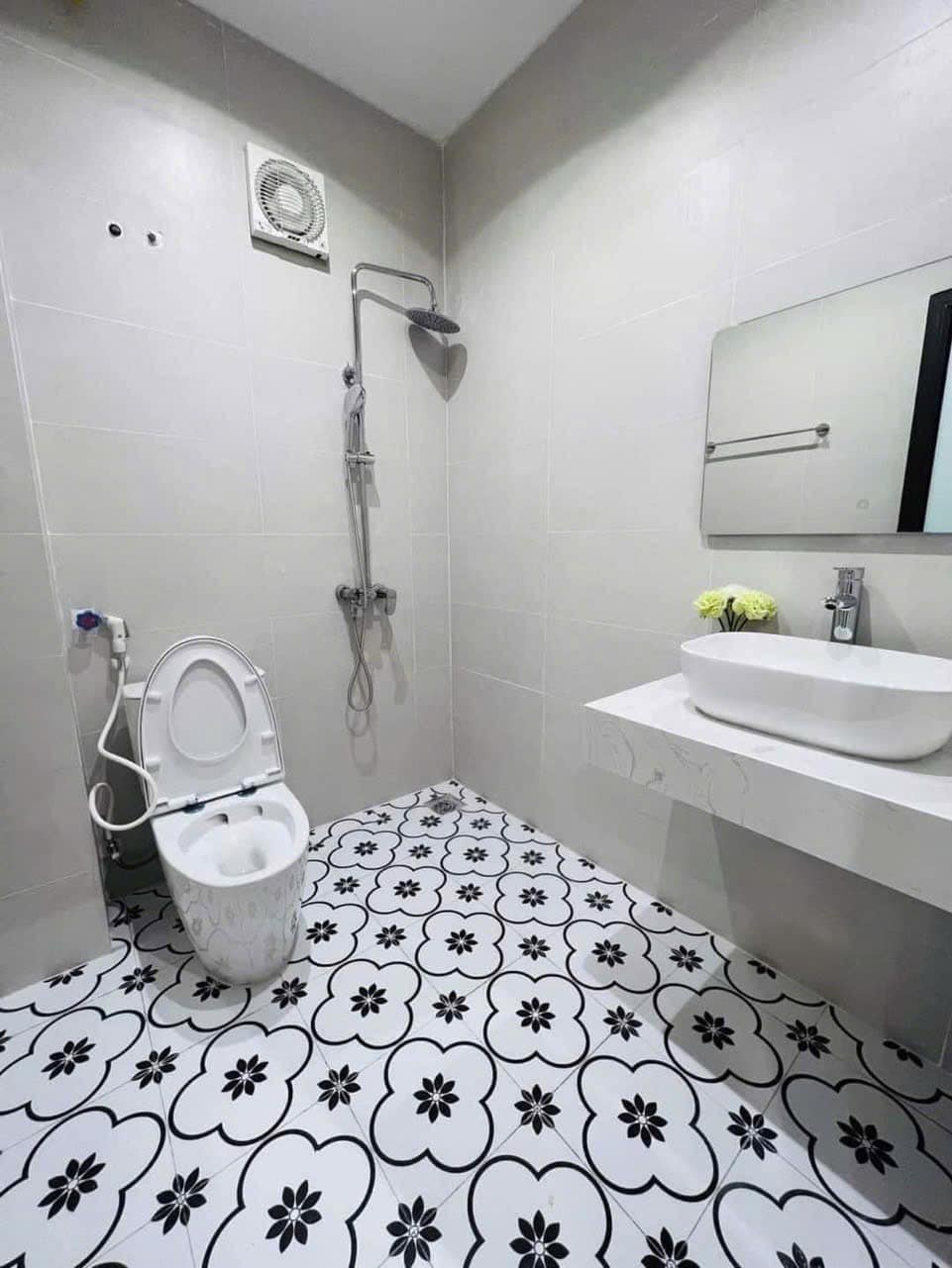 🆘 Bán Nhà VIP Trần Quang Diệu ,Đống Đa 48m2 M2 5T MT 4.2 M, Chỉ 21 tỷ Lô Góc Ngõ Thông xem là ưng - Ảnh 3