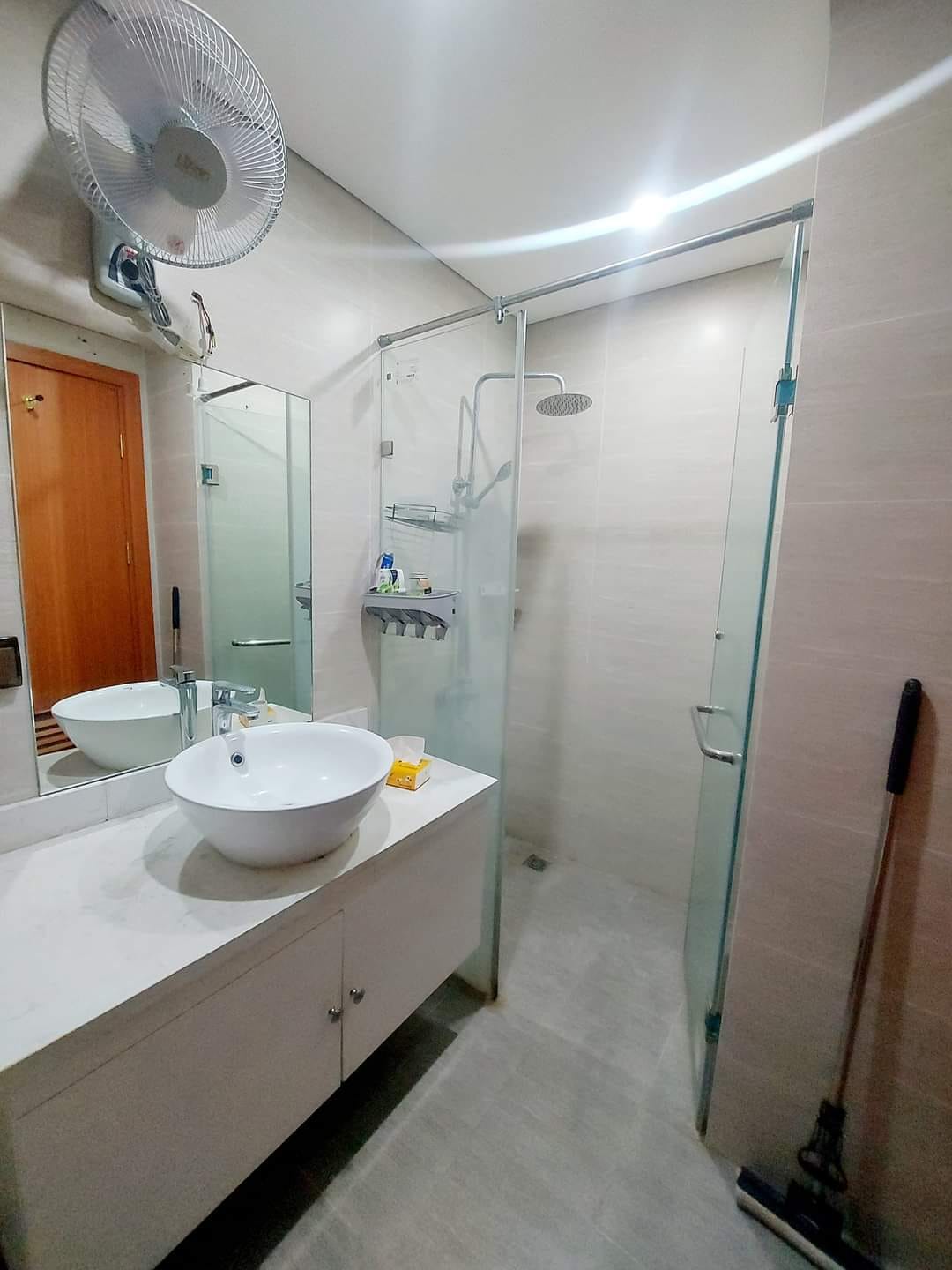 Chính chủ bán căn hộ Goldenmark City 136 Hồ Tùng Mậu 2 ngủ, 2wc tầng thấp 77m2 - Ảnh 6