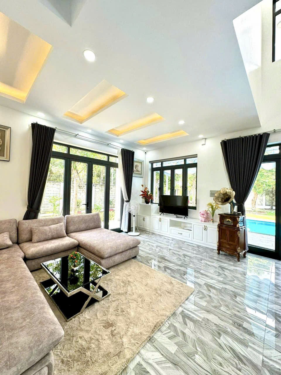 BÁN NHÀ HOMESTAY NGHỈ DƯỠNG ĐẲNG CẤP VIP NHẤT - KHU VILLA BIỆT THỰ - CÓ HỒ BƠI - ĐƯỜNG NHỰA 10M - - Ảnh 3