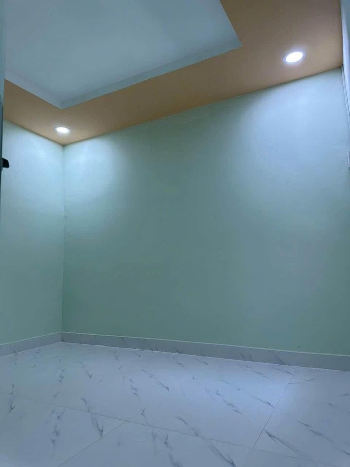 +1 Bán nhà Bạch Đằng - GẦN CHỢ BÀ CHIỂU-40M2-lÔ GÓC-3 PN -HXH - sổ vuông A4- HOÀN CÔNG - Ảnh 2