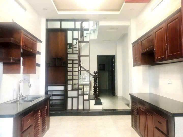 SIÊU PHẨM LINH XUÂN - CHDV 3 tầng - 180m2 (10x18) - dòng tiền 40 triệu/tháng. Chỉ 8 Tỷ 5 (TL) - Ảnh 3