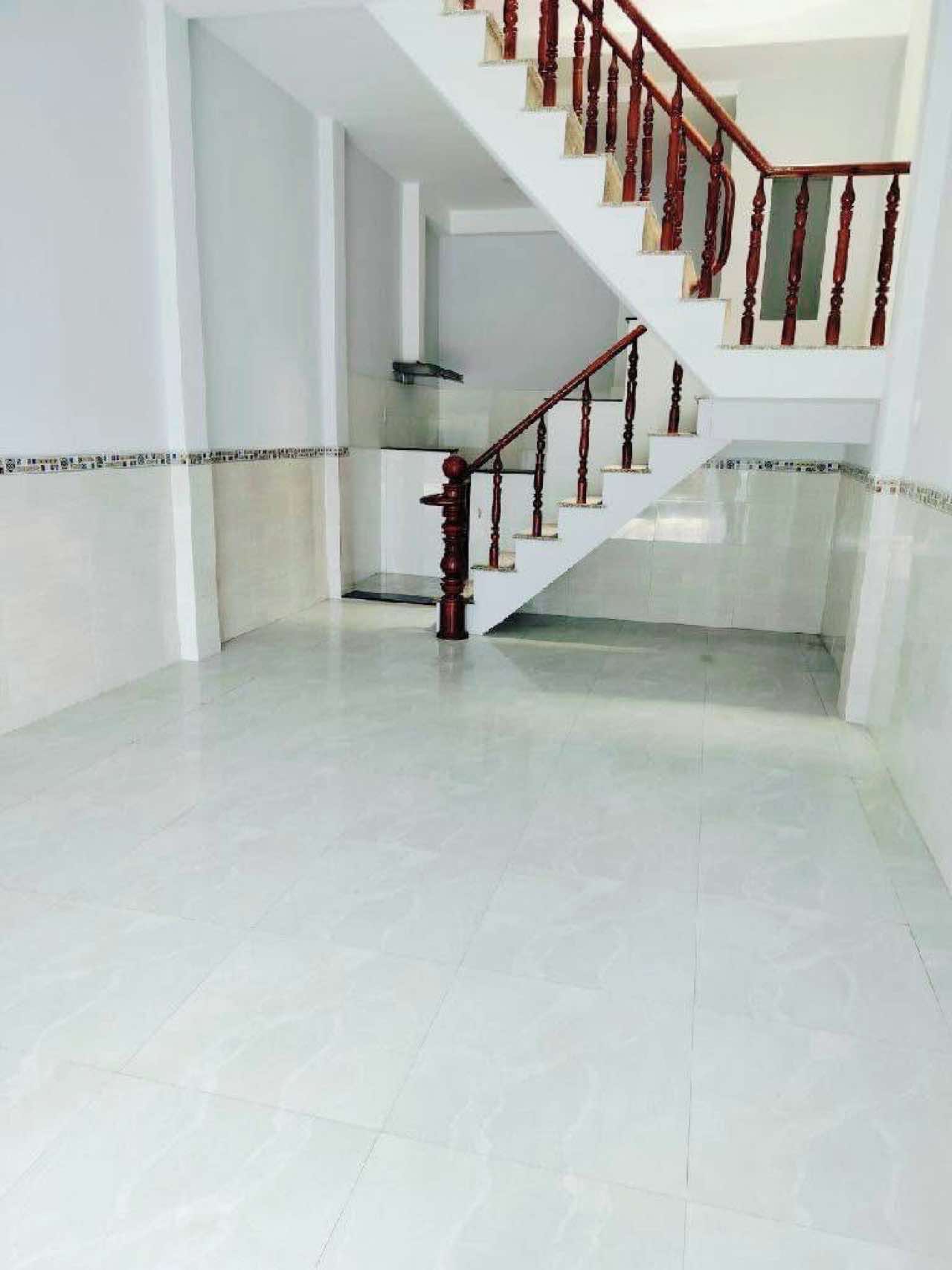 Bán nhà mt liên khu 2-5 , Q12 , 37m2-2tang gần C/c Hiệp Thành Building’s - 4 tỷ nhỉnh 0932030061 - Ảnh 2