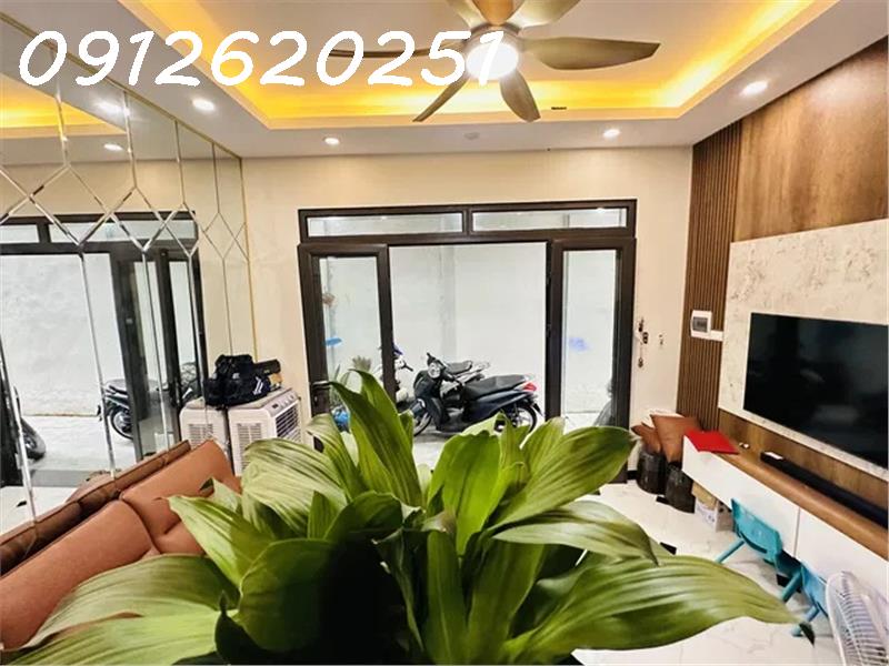 VIP Nhà mới phố Chùa Quỳnh P. Quỳnh Lôi Q. Hai Bà Trưng 32m2 5 tầng giá 5.75 tỷ - Ảnh 1