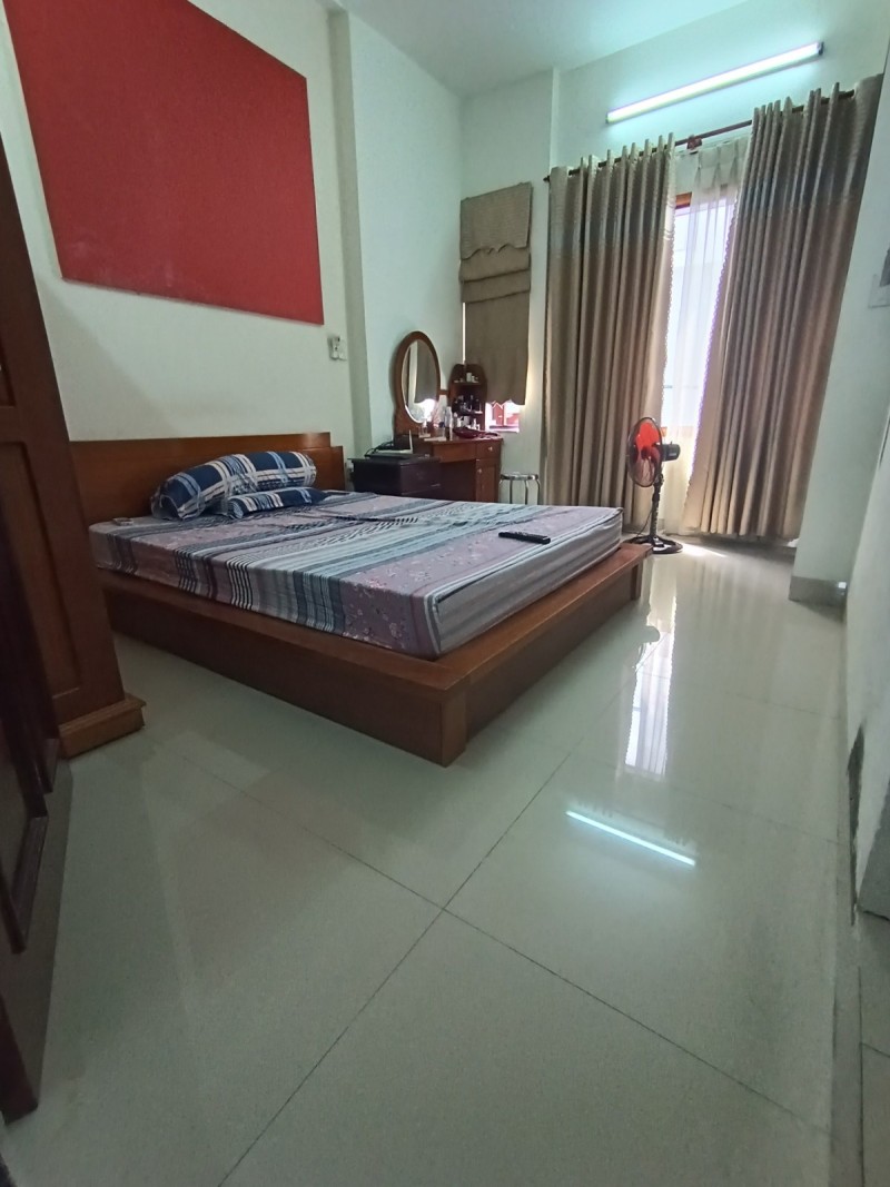 Nhà 4 tầng  đường Quang Dũng - View hồ Hàm Nghi - DT 205m² - Dòng tiền 58 triệu/tháng chỉ 10 tỷ - Ảnh 1