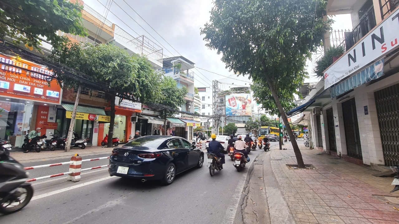 🌈 Bán Nhà 3 tầng mặt tiền đường Nguyễn Thị Minh Khai Nha Trang - Giá 8,5 Tỷ - Ảnh chính