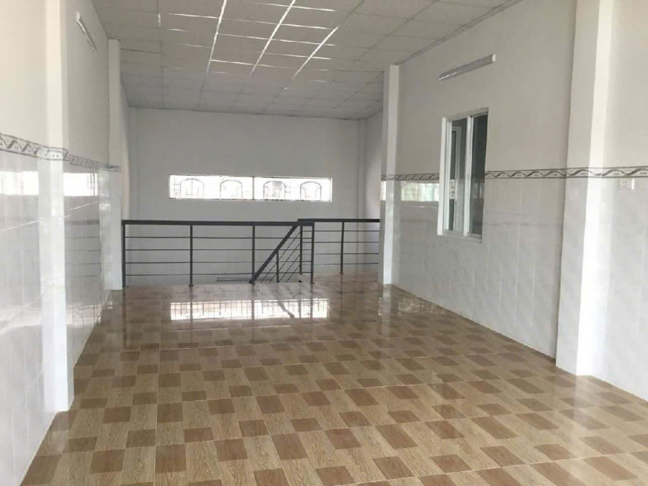 BÁN NHÀ HXH, NGANG 5M PHƯỜNG TÂN HƯNG, QUẬN 7, 100M2 CHỈ 4,5 TỶ - Ảnh 3