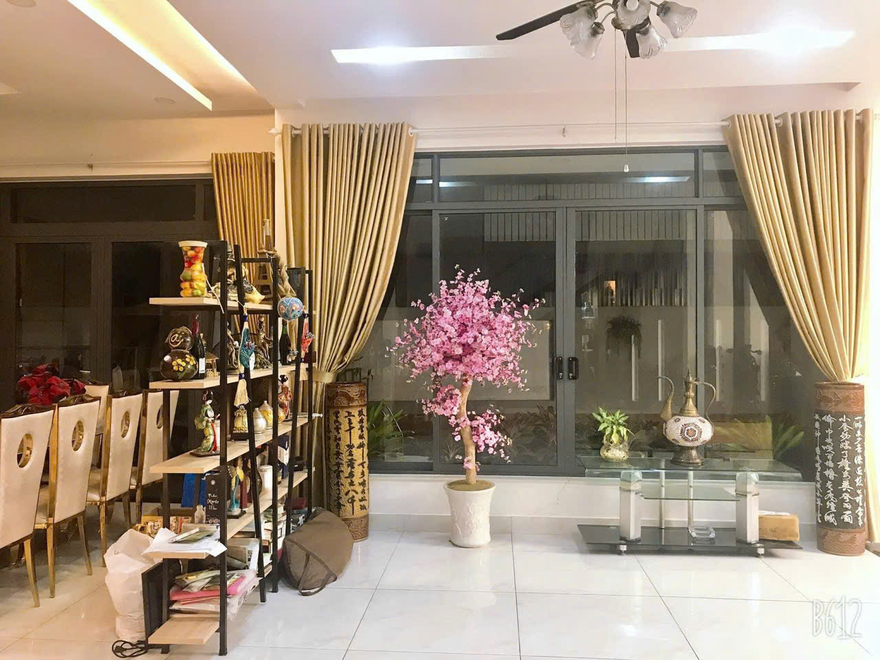 Bán nhà Villa Compound Xuân Thủy - Quốc Hương, DT:16x24, 3 Tầng + hồ bơi, 99.9 tỷ - Ảnh 1