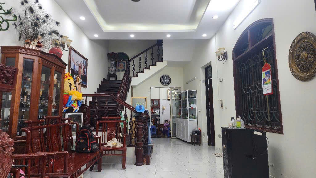 Ngõ thông, oto, giá đầu tư đường Xuân Đỉnh, 147m2, MT 9,8m - Ảnh 1