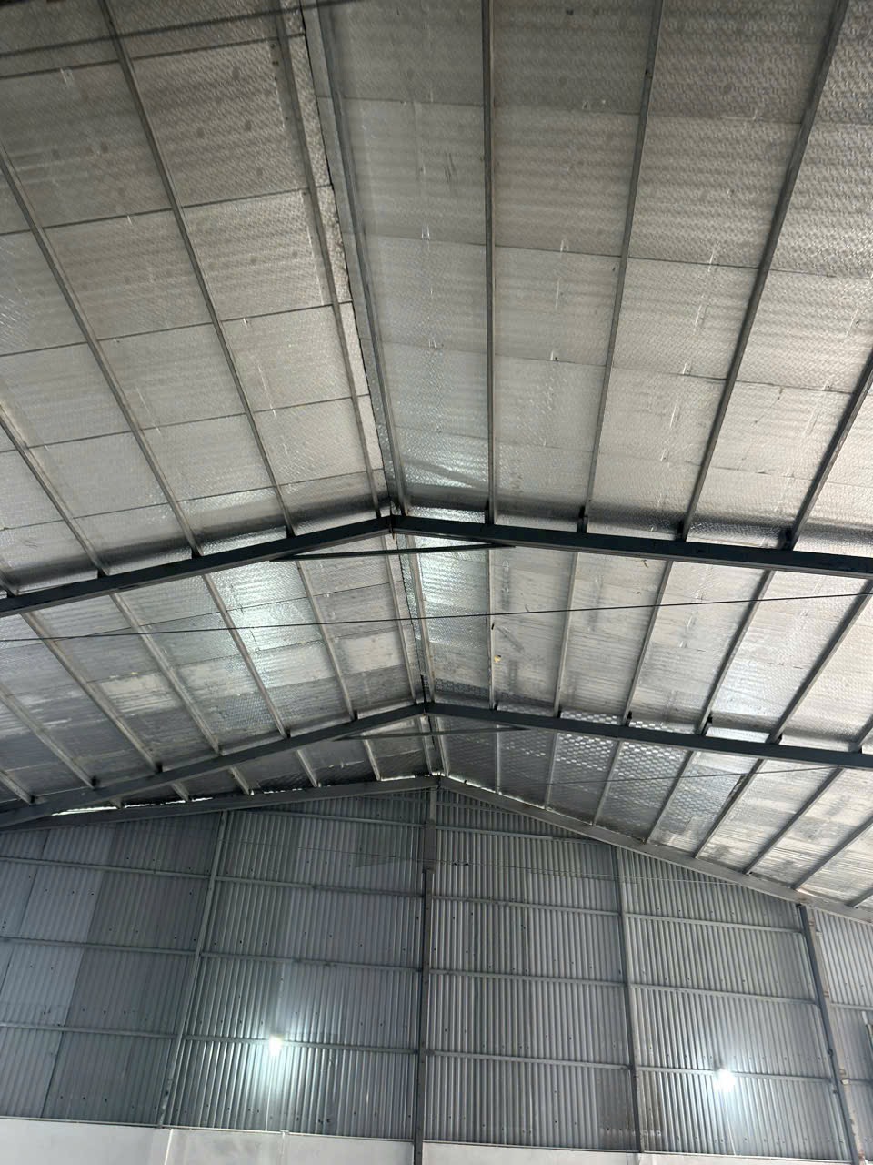 CHO THUÊ MẶT BẰNG NHÀ XƯỞNG 400M2 TẠI ĐAN PHƯỢNG giá 20 triệu - Ảnh chính