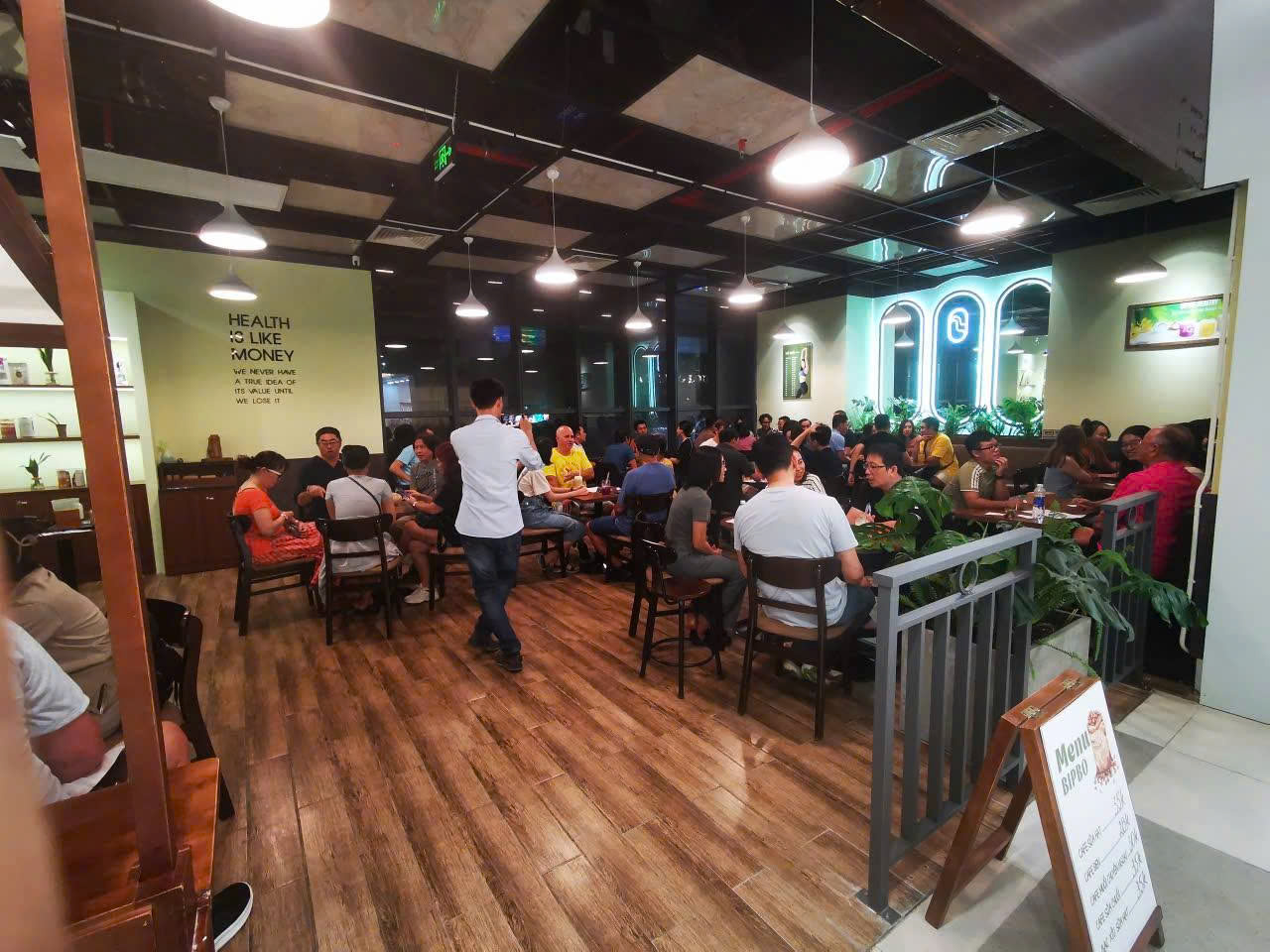 Cần sang lại quán cafe -food & Tea Bipbo Healthy đối diện tháp Trầm Hương trong TTTM A&B 44 Trần - Ảnh chính