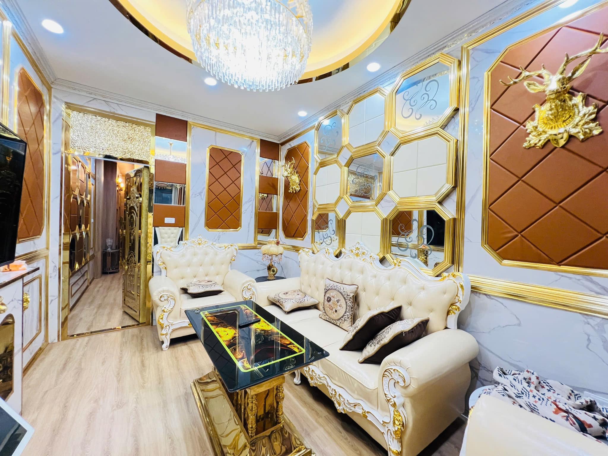 ⚜️Bán Nhà Ô Tô Đỗ Cổng  Đặng Tiến Đông 44 M2 5T MT 4 M, Chỉ 11 Tỷ ⚜️ - Ảnh chính