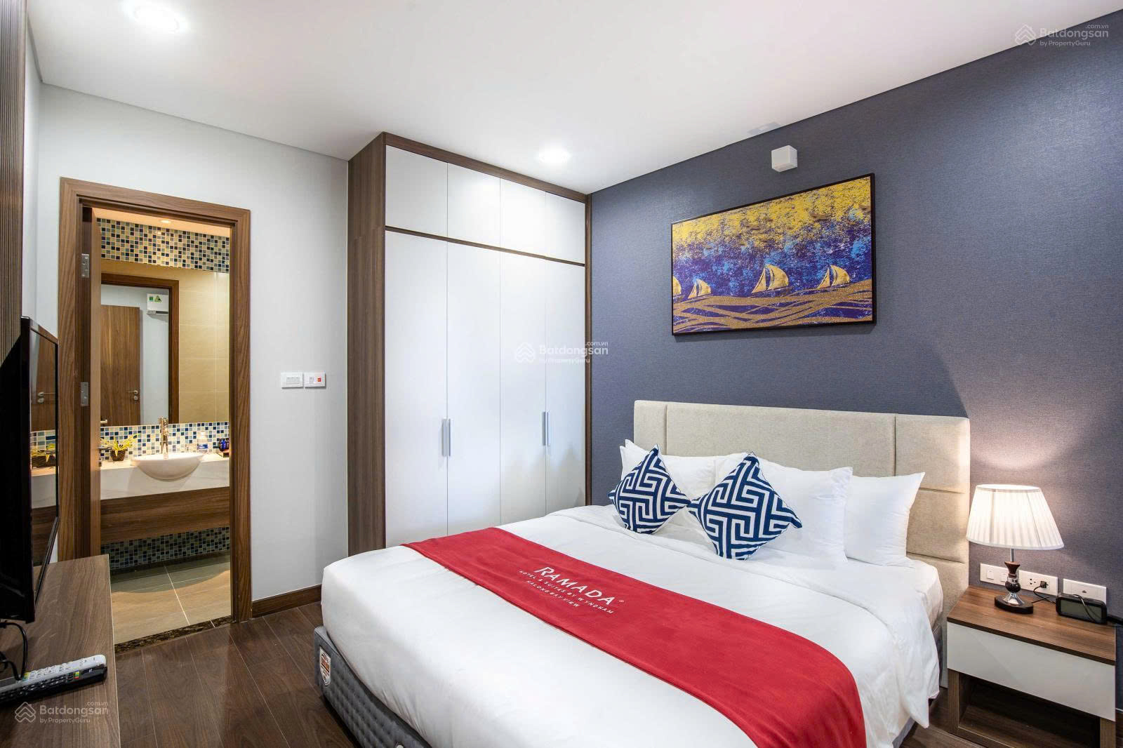 Cho thuê căn hộ chung cư Ramada by Wyndham Ha Long Bay view 2N1K tầng cao view biển đẹp. - Ảnh 4