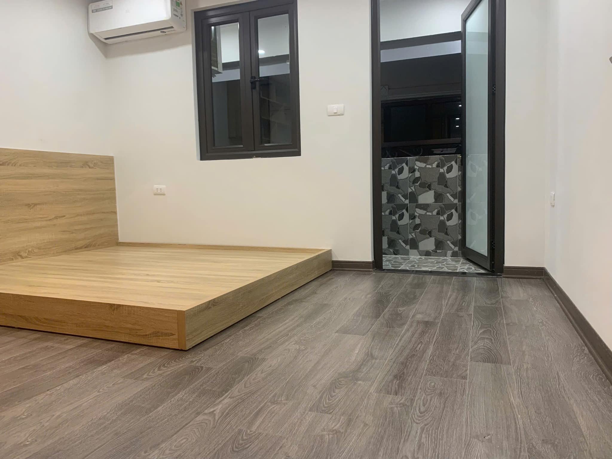 🆘 Bán Nhà VIP Lương Đình Của ,Đống Đa 30 M2 3T MT 3.7 M, Chỉ 4.5 Tỷ Mặt Ngõ Thẳng Tắp gần sát ngay - Ảnh 4