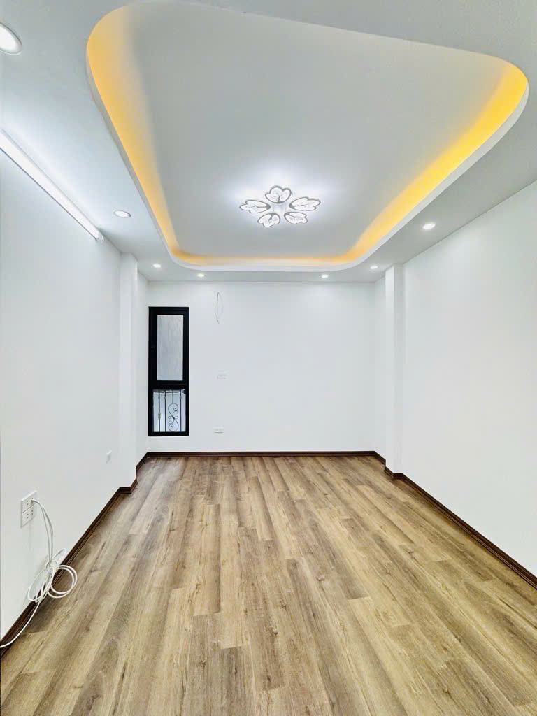 🏡 Siêu phẩm Ngọc Thụy - 4 tầng, nở hậu cách đường ô tô 20 m 🏡<br><br>💰 Giá hấp dẫn: Nhỉnh 6 tỷ<br> thương - Ảnh 2